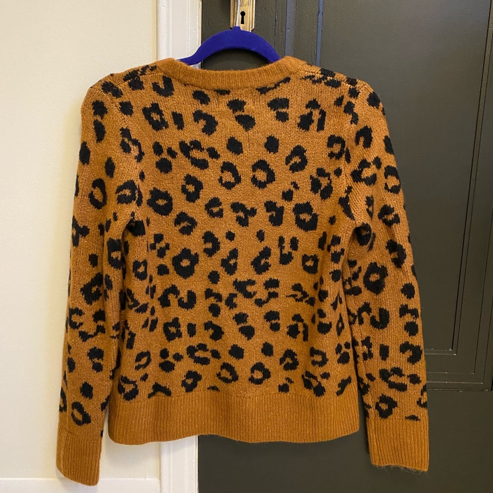Leopard Print Sweater - Picture 3 of 3